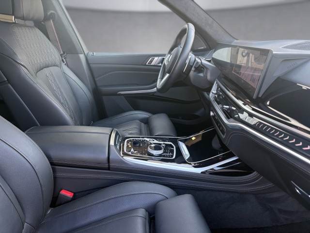 Bild 5: BMW X7 xDrive40d G07 B57