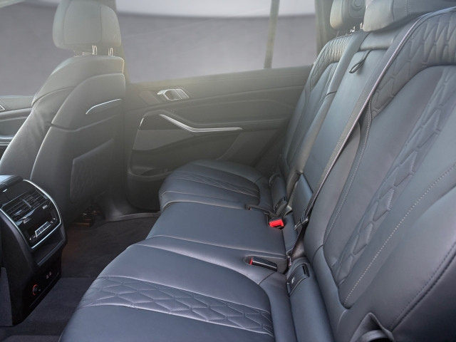 Bild 6: BMW X7 xDrive40d G07 B57