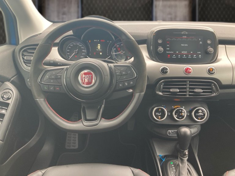 Bild 6: Fiat 500X Dolcevita MY22-Hybrid 130 7-Gang DCT Sondermodell Dolce