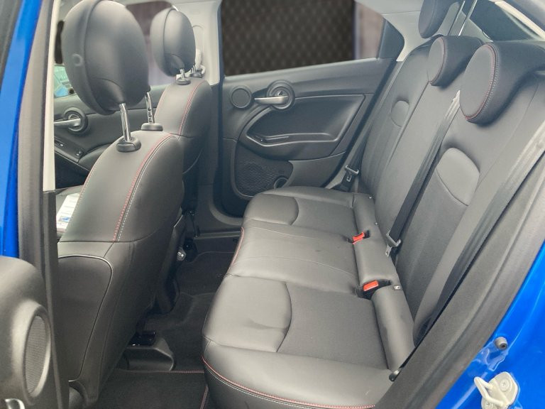 Bild 8: Fiat 500X Dolcevita MY22-Hybrid 130 7-Gang DCT Sondermodell Dolce