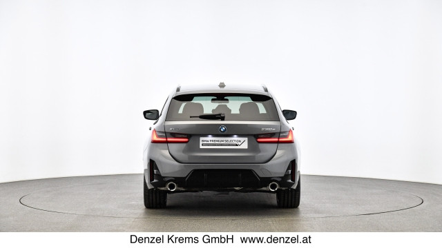 Bild 2: BMW 330e xDrive Touring G21