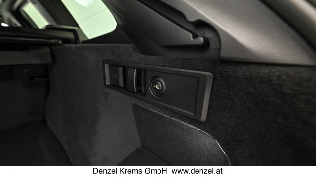 Bild 8: BMW 330e xDrive Touring G21