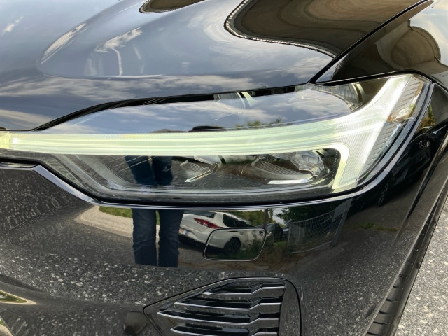 Bild 11: VOLVO PKW XC60 Black Edition Ultra, B5 AWD Mild Hybrid, Benzin