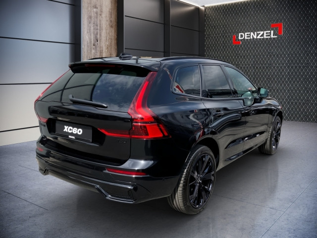 Bild 3: VOLVO PKW XC60 Black Edition Ultra, B5 AWD Mild Hybrid, Benzin