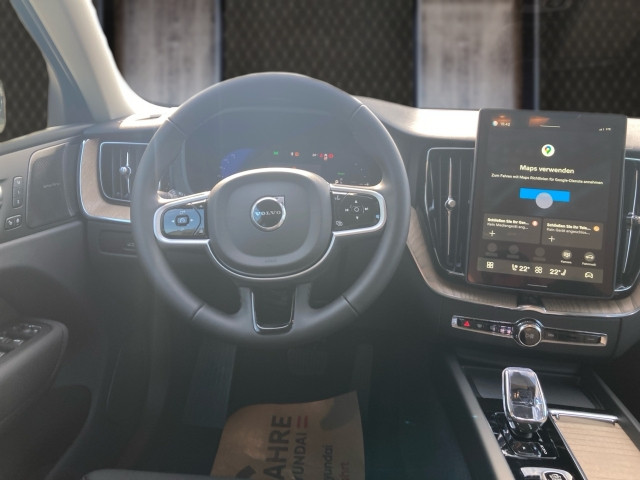 Bild 7: VOLVO PKW XC60 Plus, T6 AWD Plug-in Hybrid, Elektrisch/Benzin, Dark
