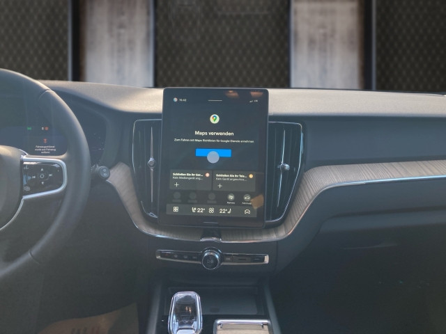 Bild 8: VOLVO PKW XC60 Plus, T6 AWD Plug-in Hybrid, Elektrisch/Benzin, Dark