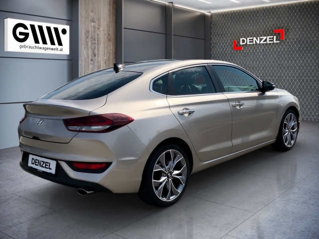 Bild 3: Hyundai i30 Fastback 1,6 CRDi Level 6 DCT Aut.