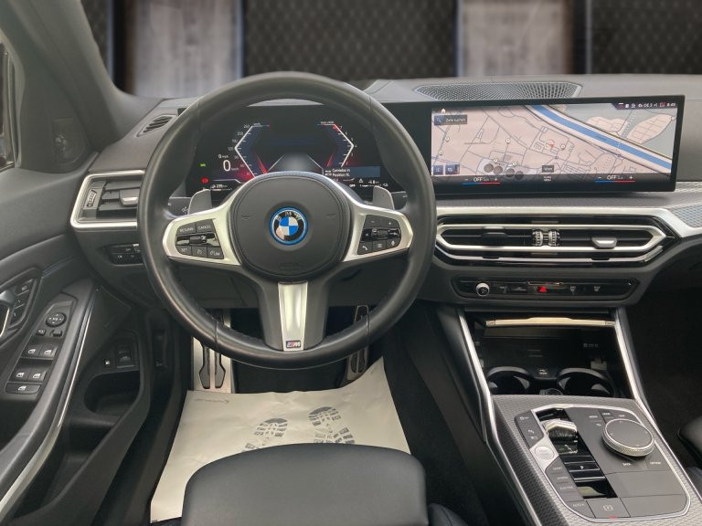 Bild 6: BMW 320e PHEV Aut.