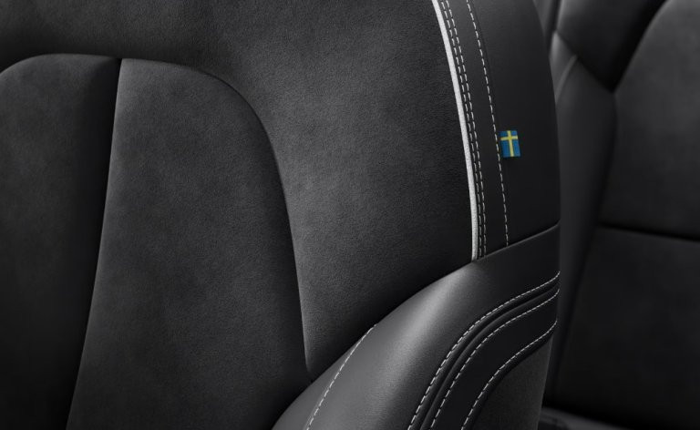 Bild 9: VOLVO PKW XC40 Plus, B3 Mild Hybrid, Benzin, Dark