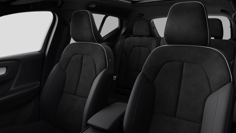 Bild 3: VOLVO PKW XC40 Plus, B3 Mild Hybrid, Benzin, Dark