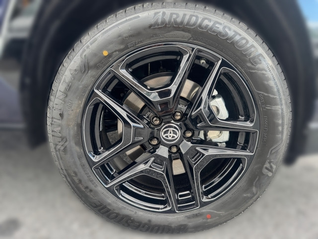 Bild 4: Toyota RAV4 Active 2,5, 306 PS 4x4 Plug-In