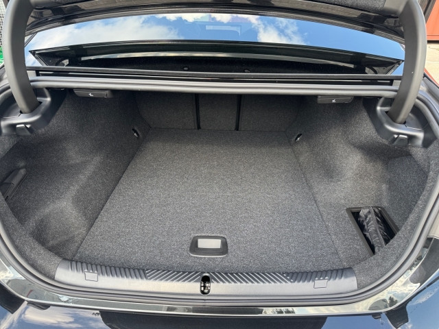 Bild 10: BMW i5 xDrive40 Limousine