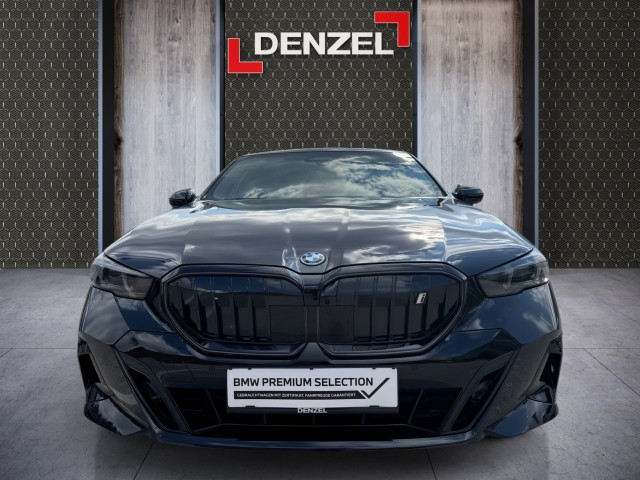 Bild 4: BMW i5 xDrive40 Limousine