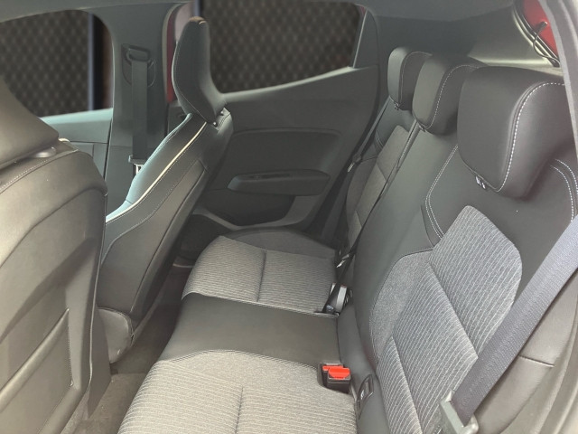 Bild 8: Mitsubishi Colt 1,6 HEV Diamond AT 24