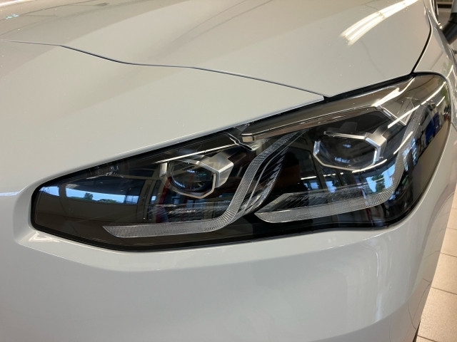 Bild 11: BMW 218d Active Tour B47