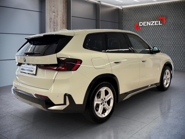 Bild 3: BMW iX1 xDrive30 U11 XE2