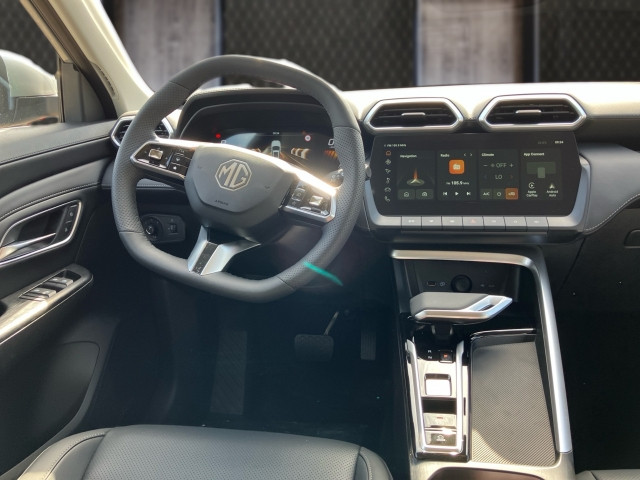 Bild 6: MG ZS HEV Luxury/25