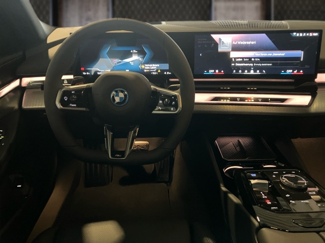 Bild 6: BMW i5 eDrive40 Touring G61