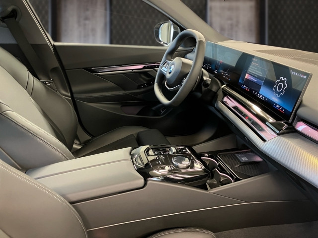 Bild 5: BMW 520d xDrive Limousine G60 B47