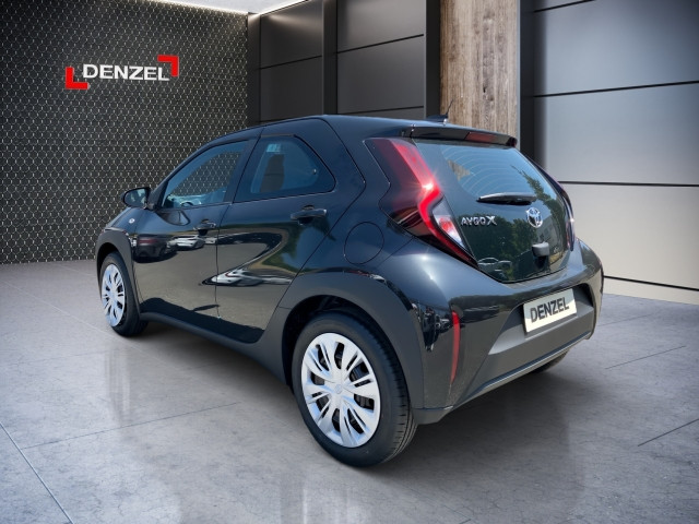 Bild 2: Toyota AYGO X 1,0 l Play