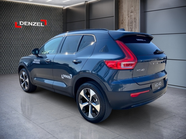 Bild 1: VOLVO PKW XC40 Plus, B3 Mild Hybrid, Benzin, Dark