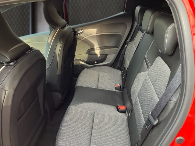Bild 8: Mitsubishi Colt 1,6 HEV Diamond AT 24