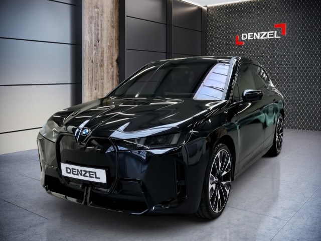 Bild 1: BMW PKW i-Serie iX xDrive45
