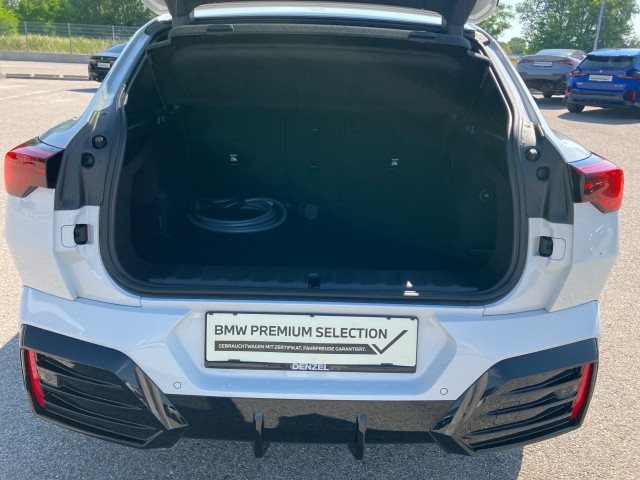 Bild 9: BMW iX2 eDrive20 U10 HB0