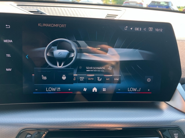 Bild 14: BMW iX2 eDrive20 U10 HB0
