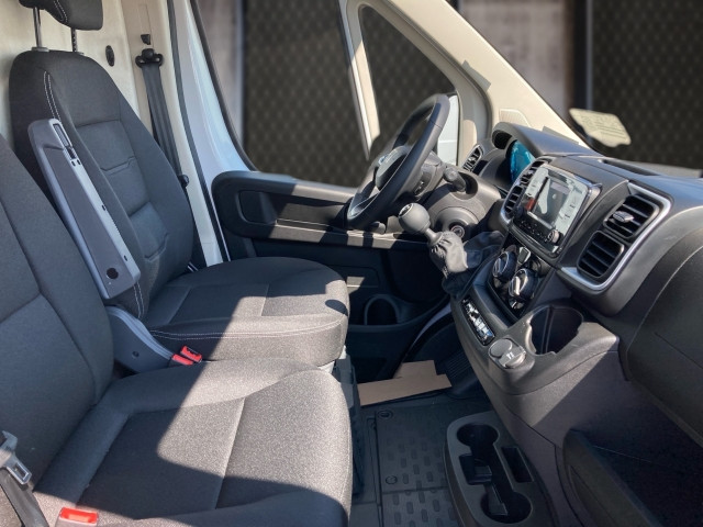 Bild 4: Fiat Ducato Serie 2 Kastenwagen L2H2 3000 120 MT