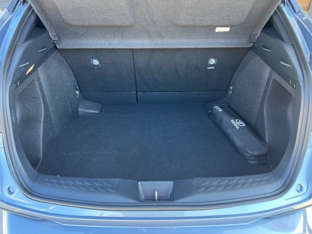 Bild 9: Toyota C-HR - 1,8 l Hybrid 4x2, Club, CVT