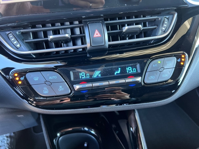 Bild 13: Toyota C-HR - 1,8 l Hybrid 4x2, Club, CVT