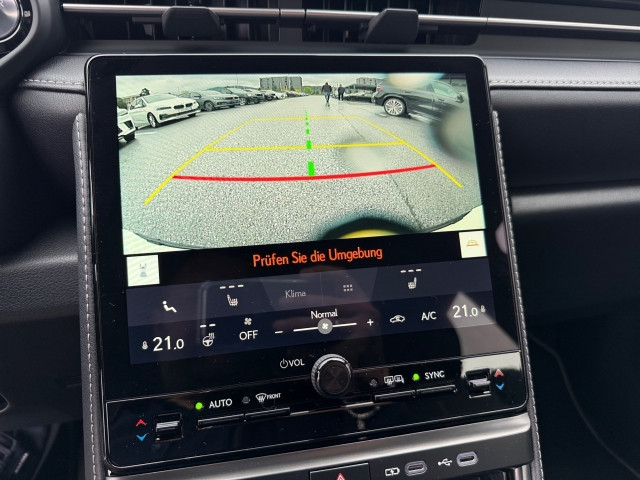 Bild 13: Lexus LBX Relax CVT 4x4