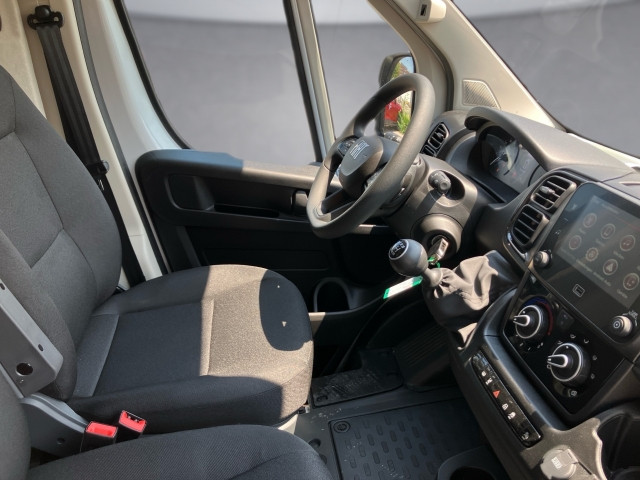 Bild 10: Fiat Transporter Ducato Kastenwagen L3H2 3300 120 MT