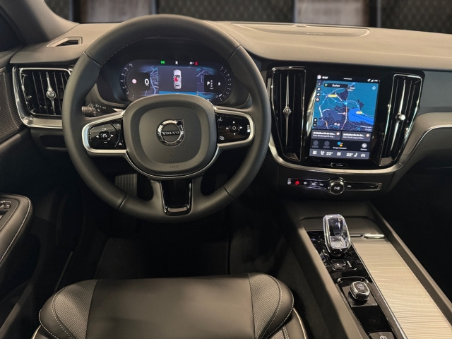 Bild 6: VOLVO PKW V60 Plus, B4 Mild Hybrid, Benzin, Dark