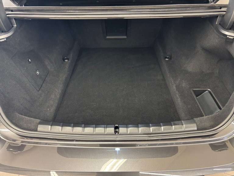 Bild 9: BMW 750e xDrive Limousin