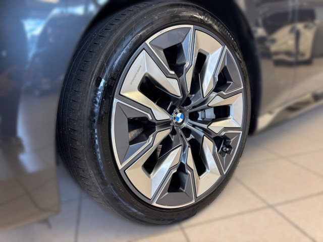 Bild 4: BMW 750e xDrive Limousin