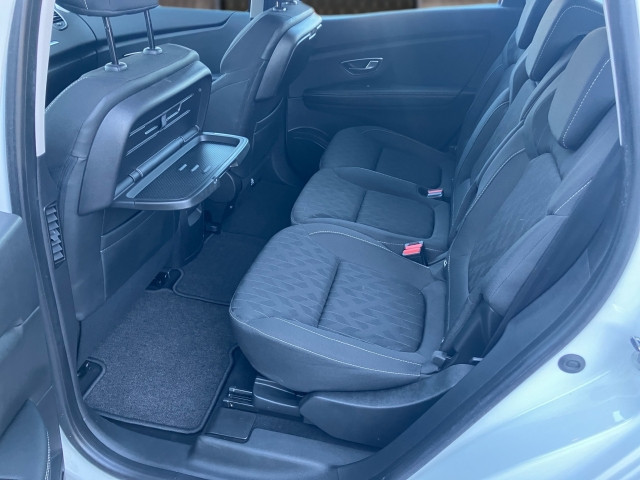 Bild 8: Renault Grand Scenic Blue DCi 120 Limited