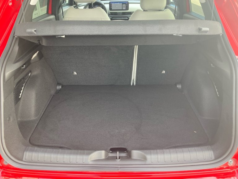 Bild 9: Fiat 600 Hybrid 100 6-Gang eDCT La prima