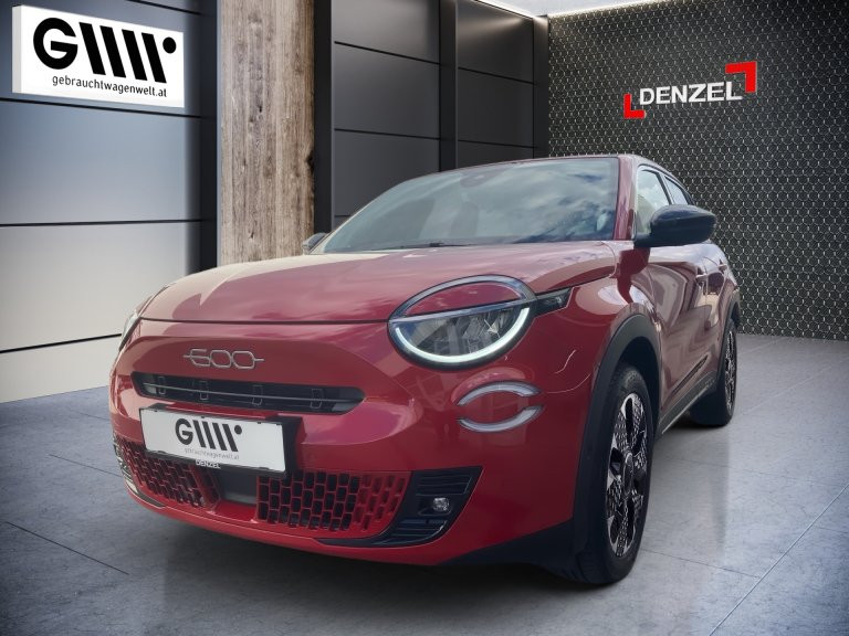 Bild 1: Fiat 600 Hybrid 100 6-Gang eDCT La prima
