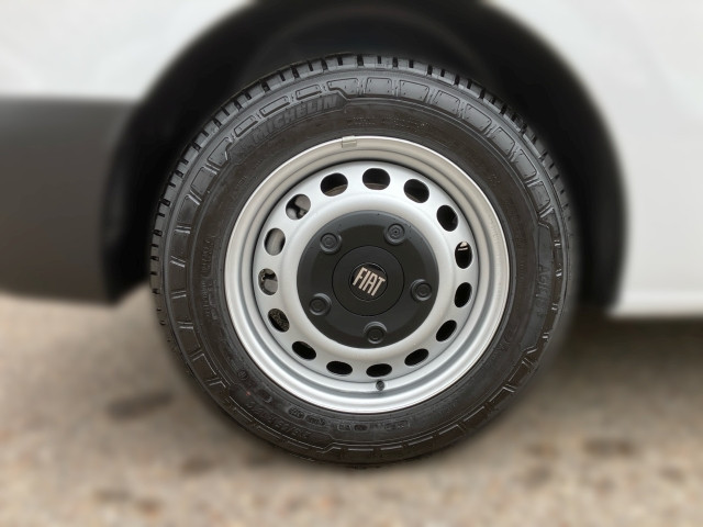 Bild 4: Fiat Transporter Scudo Serie 3 DoKa M BlueHDi 145 S&S 6-Gang