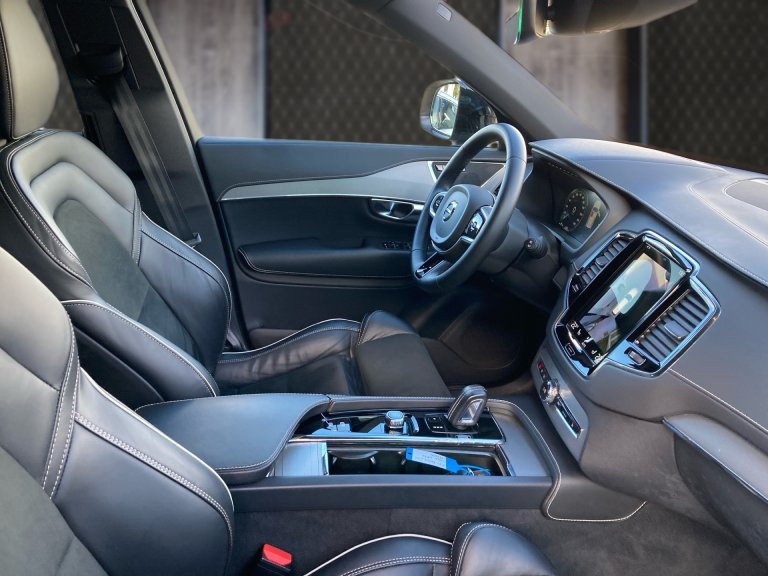 Bild 5: VOLVO PKW XC90 T8 AWD Recharge PHEV Plus Dark