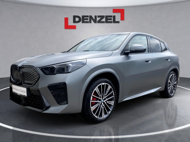 Bild 0: BMW iX2 xDrive30 U10