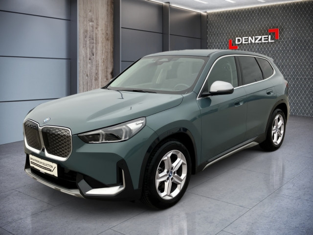 Bild 0: BMW iX1 eDrive20 U11 HB0