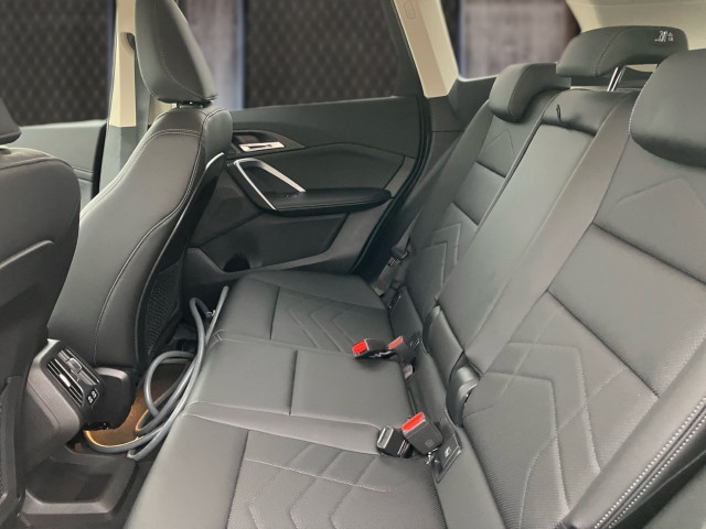 Bild 8: BMW iX1 eDrive20 U11 HB0