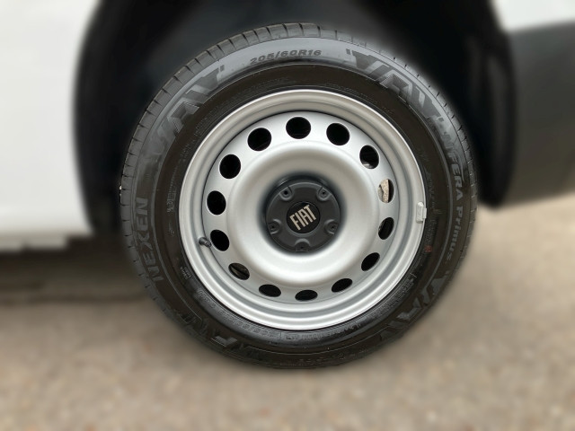 Bild 4: Fiat Transporter Doblo Serie 3 KW L1+ BlueHDI 130AT