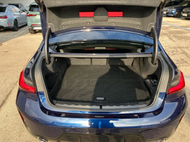 Bild 9: BMW 330e xDrive Limousine G20