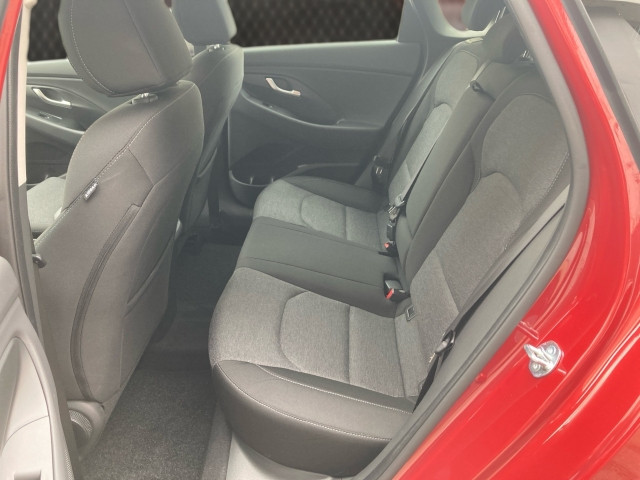 Bild 8: Hyundai i30 1,0 T-GDI Edition 30 Plus DCT Aut.