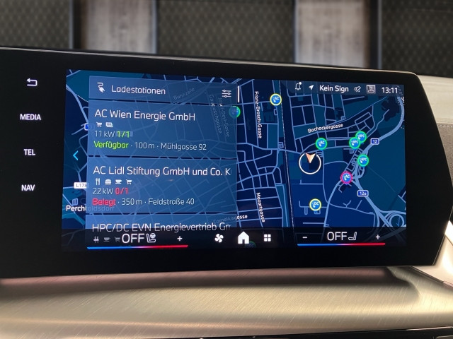 Bild 7: BMW iX2 xDrive30 U10