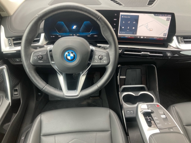 Bild 6: BMW iX1 eDrive20 U11
